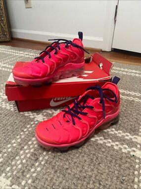 Nike Women’s ' Pink Vapormax-Style Athletic Sneakers